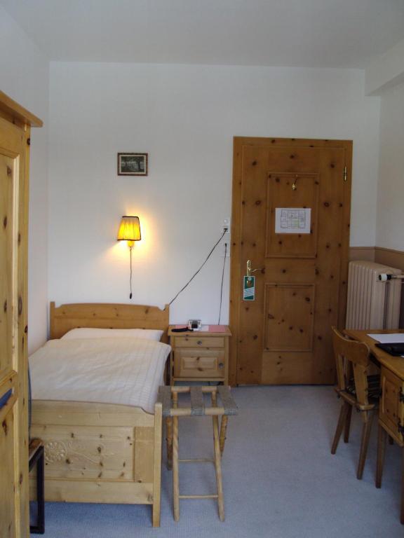 Hotel Post Pontresina Room photo