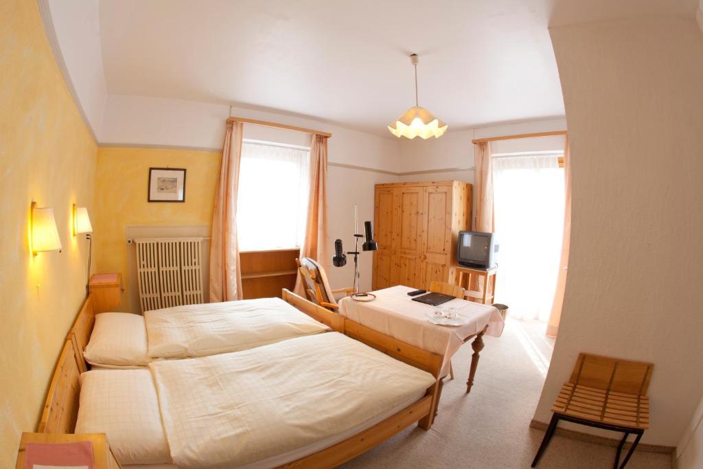 Hotel Post Pontresina Room photo
